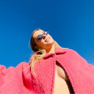 Vintage 1970s 100% Wool Pink Poncho